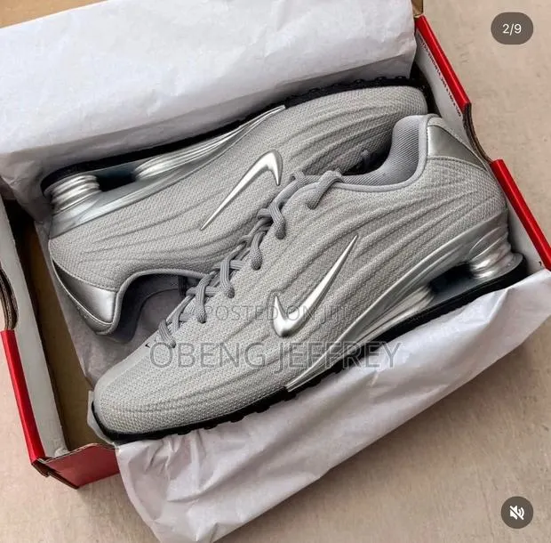 Original Nike Shox Z Metallic Silver · Photo 1