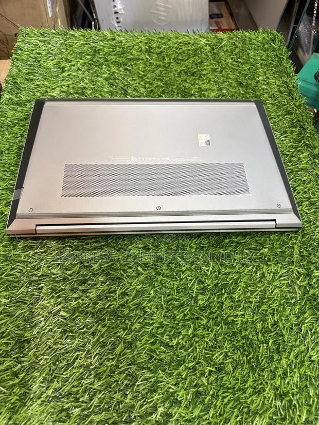 Laptop HP ZBook Power G9 i7 32GB Intel Core i7 SSD 512GB · Photo 1