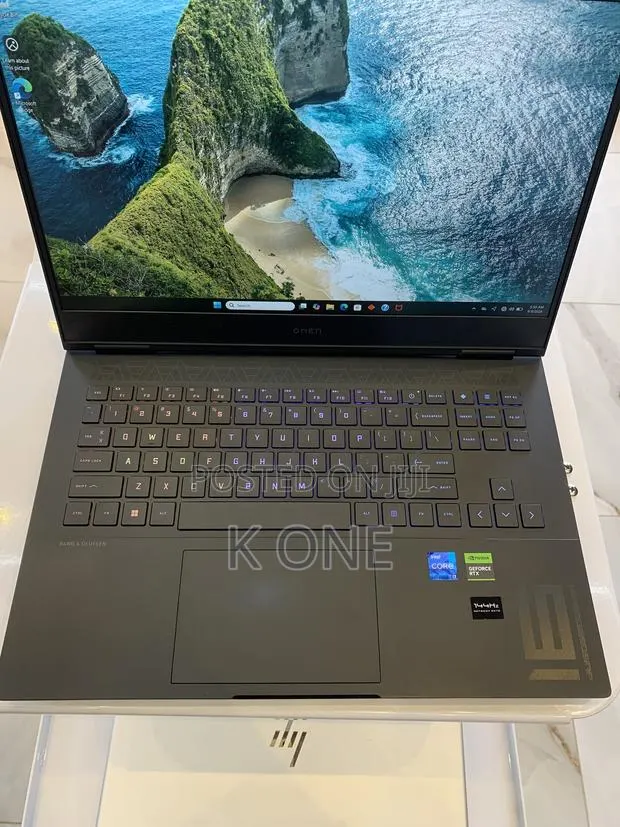 Laptop HP Omen 16 16GB Intel Core i7 SSD 1T · Photo 1