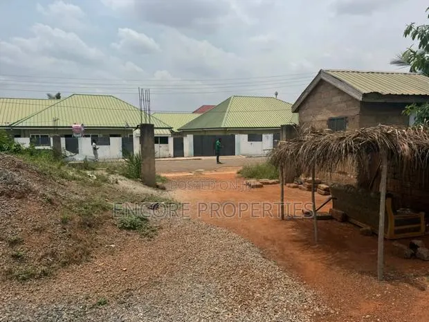 Title Land for Sale at Agbogba · Photo 1
