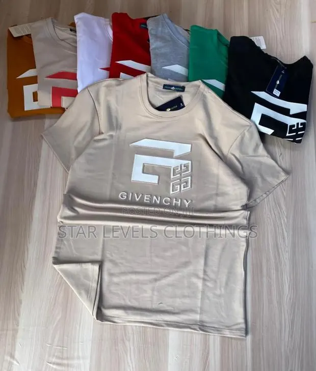 Givenchy Heavy Round Neck Shirts · Photo 1