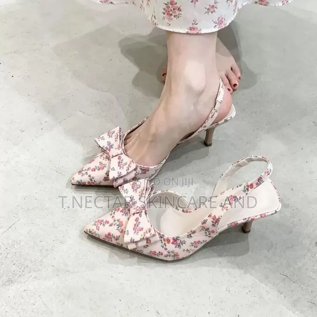 Floral Bow Slingback Kitten-Heels · Photo 1