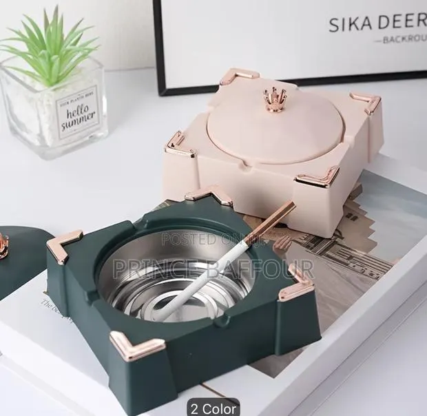 Ashtray With Cover · Photo 1