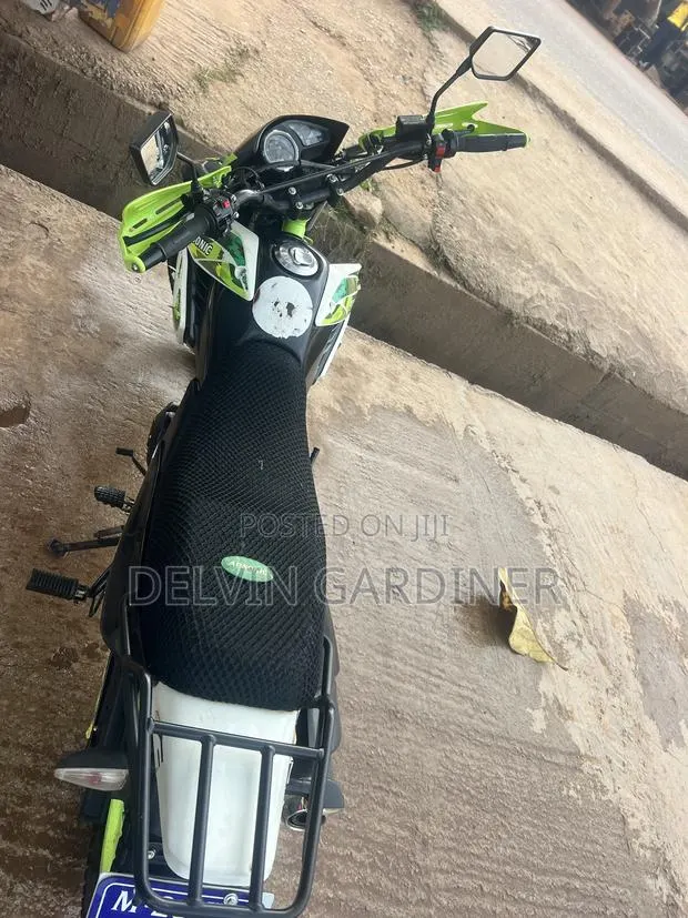 Apsonic AP200GY-9 2025 Green · Photo 1