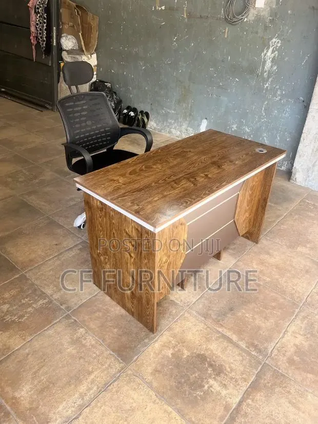 Executive Office Desk and Chair · Photo 1