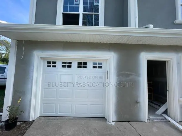 Imported Garage Door With Garage Windows/Fanlight for Sale · Photo 1