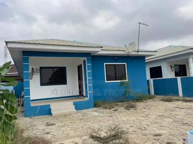 3bdrm House in $100,000 Com 25, Tema Metropolitan for sale · Photo 1