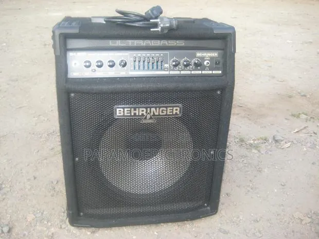 Behringer Ultrabass Bxl1800a · Photo 1