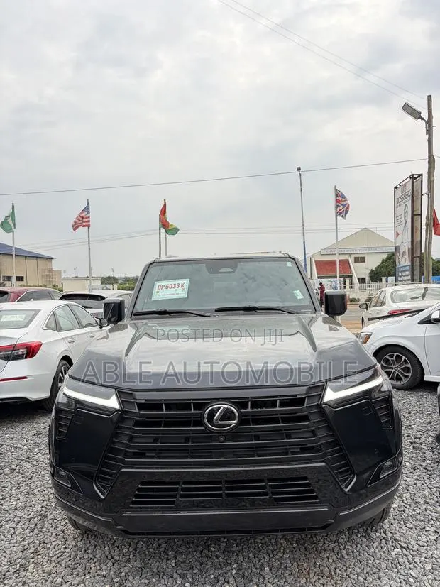 Lexus GX 550 Luxury 4WD 2025 Black · Photo 1