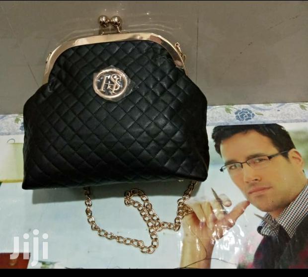 Beautiful Designer Ladies Bag · Photo 2