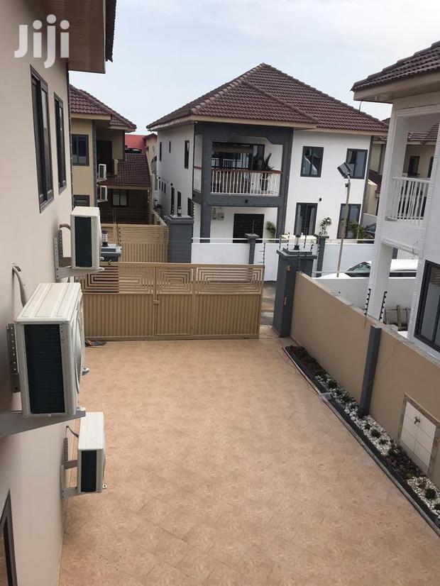 4bedroom Penthouse Rent · Photo 2