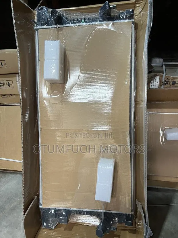 Ford F-150 2023 2024 2025 Radiator (Water Tank) · Photo 1