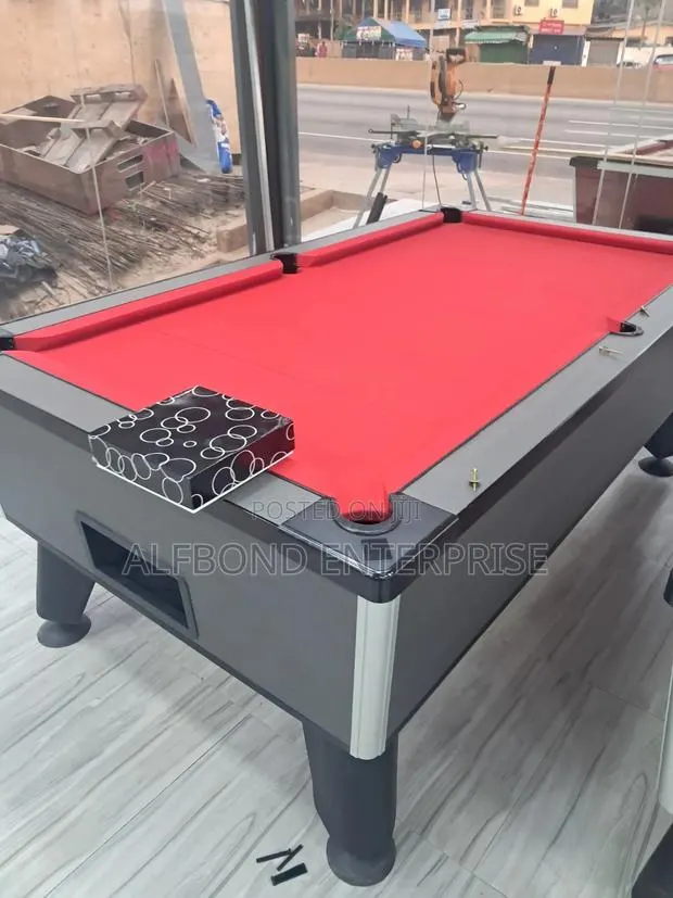 Snooker Pro Standard Pool Table - Coin Operated · Photo 6