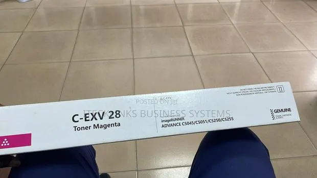 Canon EXV 28 · Photo 1