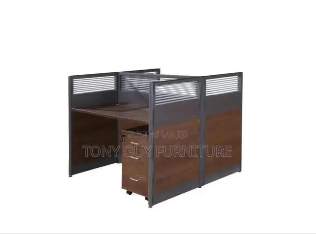 Brown Cubicle for 2 People · Photo 1