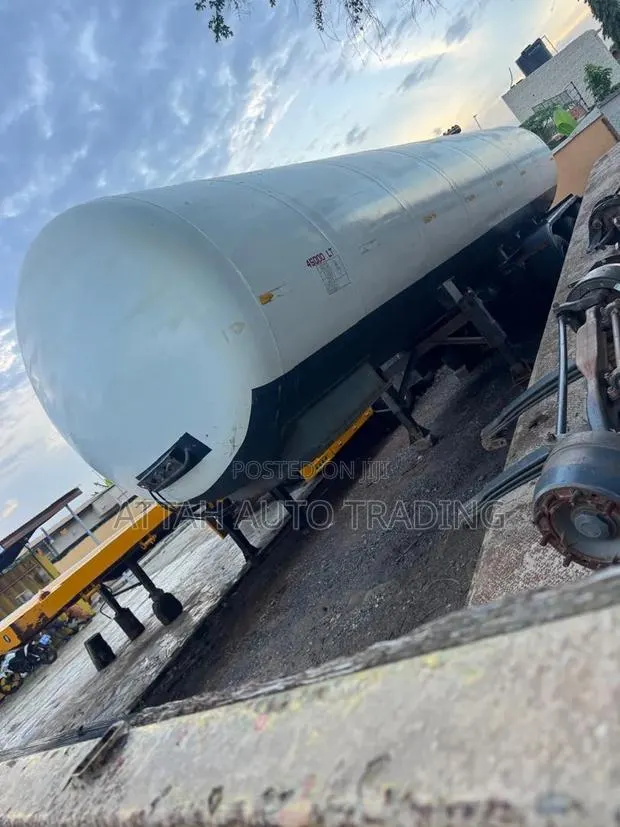 Gas Bulk Trailer for Sale · Photo 1