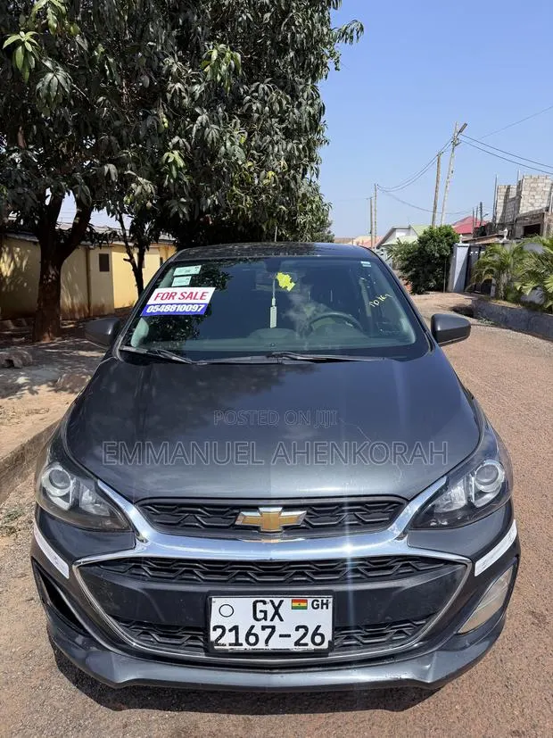 Chevrolet Spark LS CVT 2020 Gray · Photo 1