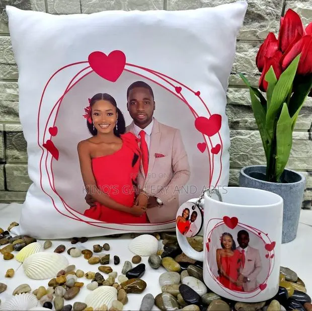 Customized Pillow , Phone Case , Key Holder · Photo 1