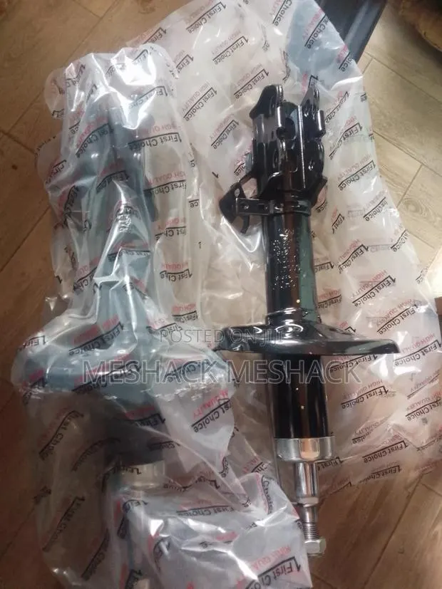 Toyota Corolla Old Model Front Shock · Photo 1