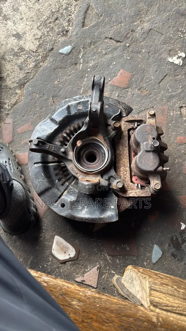 Toyota Sienna 2011- 2016 Front Hub Complete