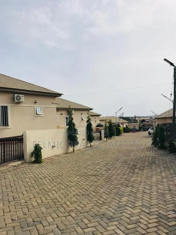 Furnished 3bdrm House in Felmic Real Estate, Pillar 2 for sale · Photo 1