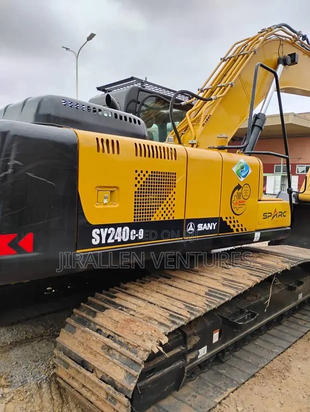 Brand New SANY SY240 Excavator Up for Sale · Photo 1