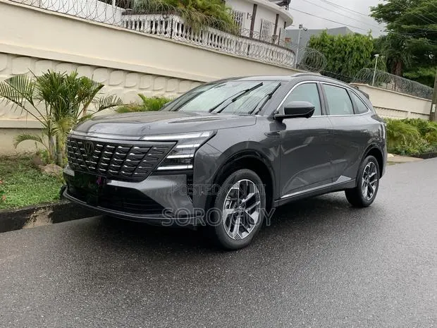 Changan CS75 2025 Silver · Photo 1