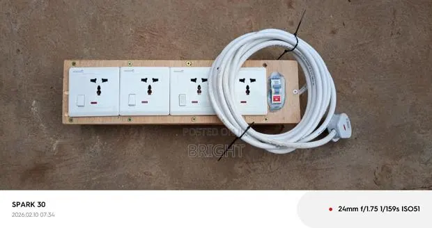 Extension Board · Photo 1