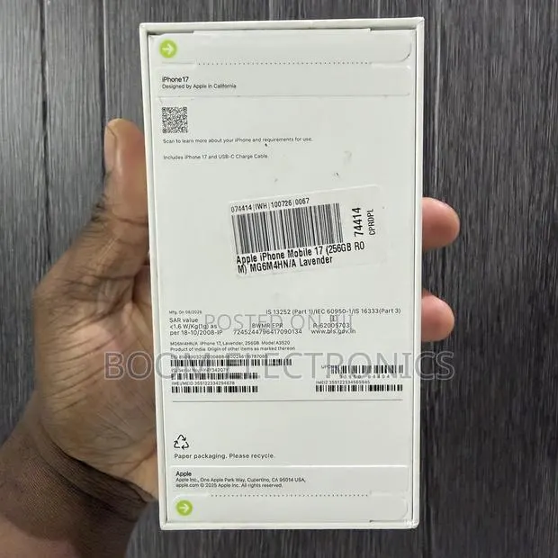 New Apple iPhone 17 256 GB Purple · Photo 1