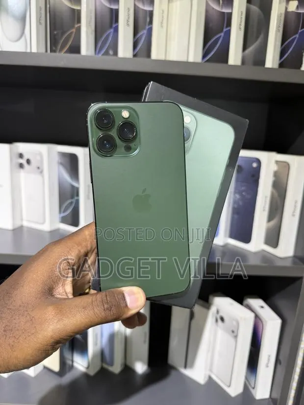 Apple iPhone 13 Pro Max 128 GB Green · Photo 1