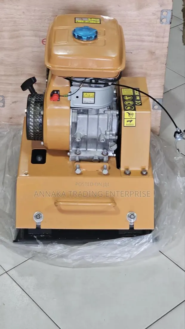 Ecoolmax Plate Compactor · Photo 1