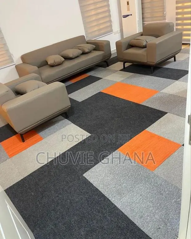 Carpet Tiles · Photo 1