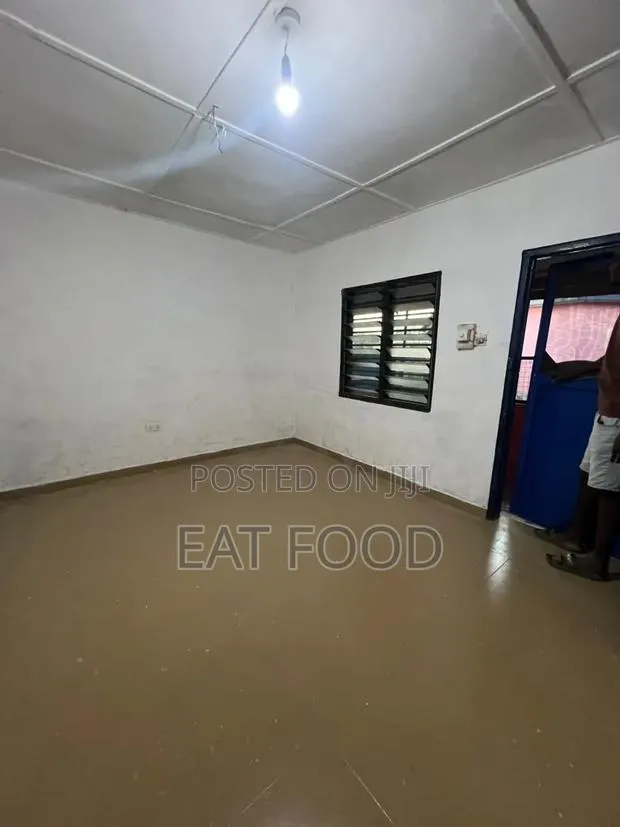 1bdrm Farm House in Petroleum Estate, Exhibition for rent · Photo 1