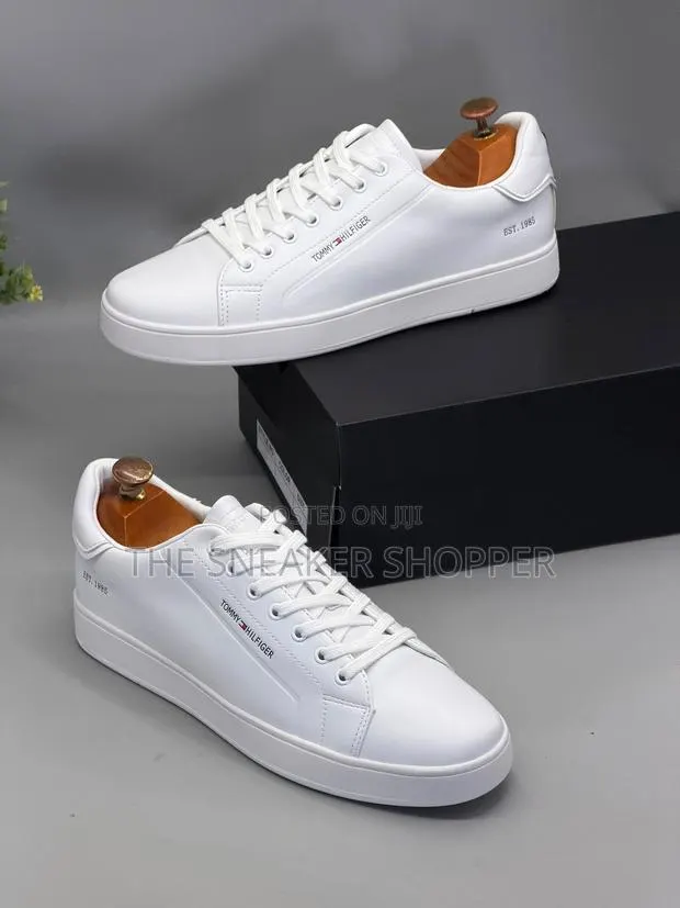 Tommy Executive Casual Wear Sneakers · Photo 1