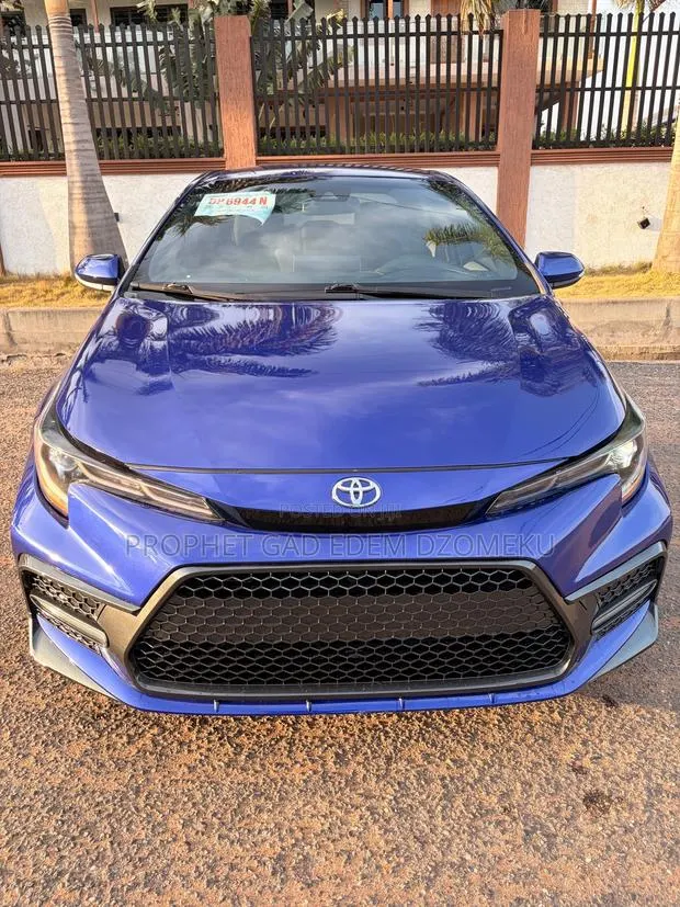 Toyota Corolla SE 2021 Blue · Photo 1