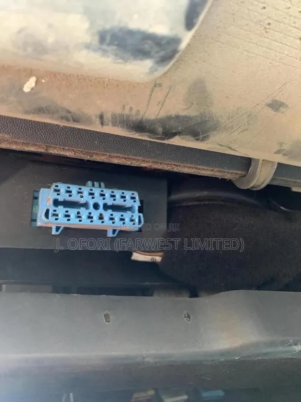 Vehicle Diagnostics Tech · Photo 4