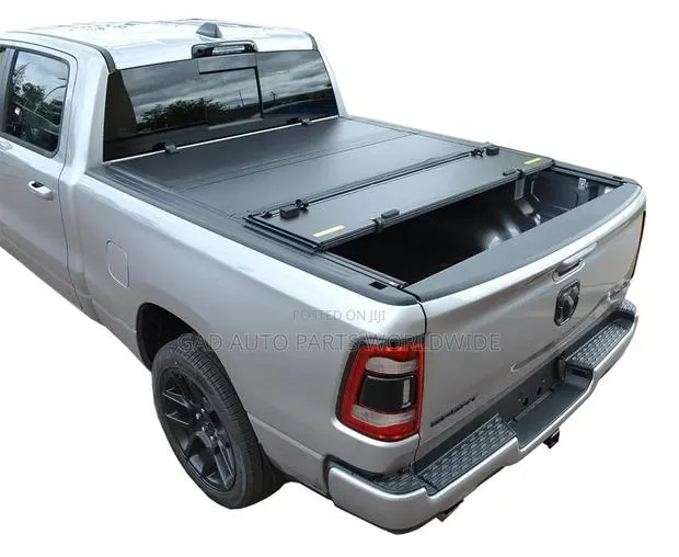 Hard Quad Fold Tonneau Cover for Dodge/F150 2009-2025 · Photo 1