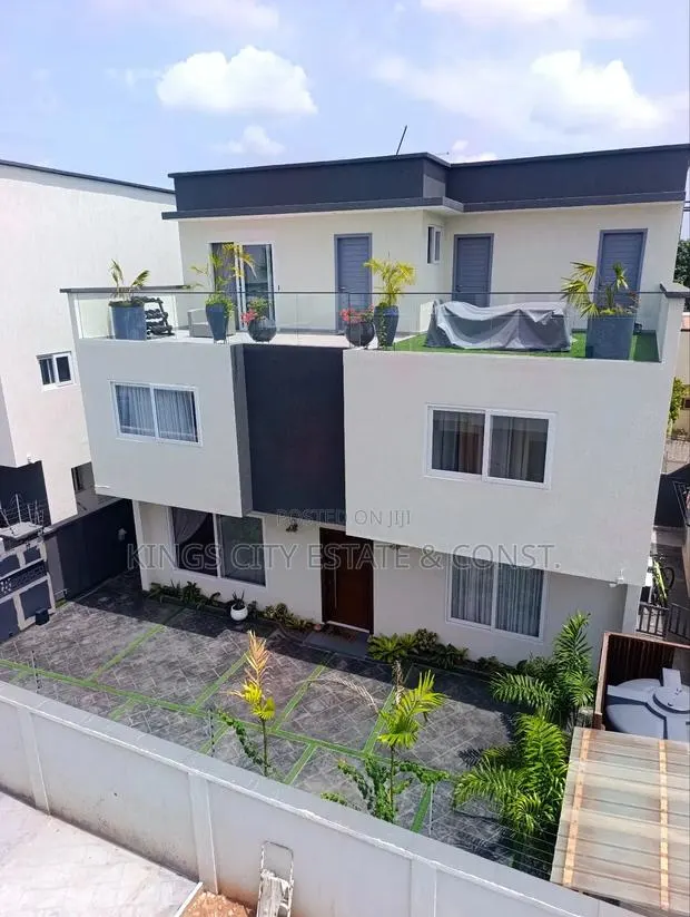 4bdrm House in Nyarho-Area, Dworwulu for rent · Photo 1