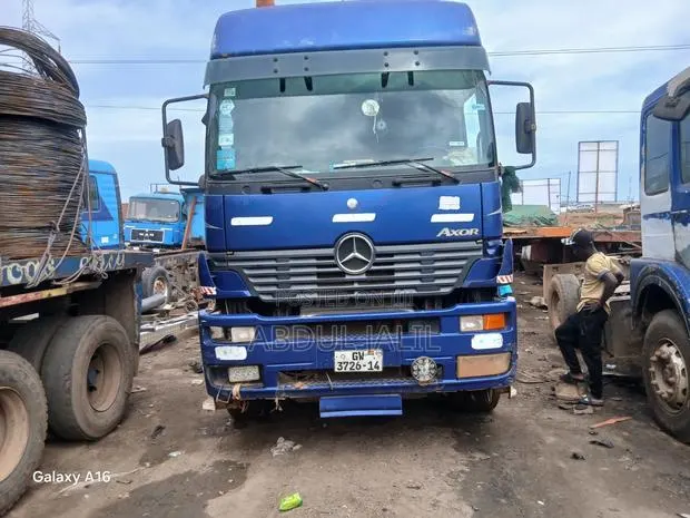Mercedes Truk · Photo 1