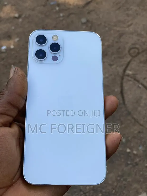 Apple iPhone 12 Pro 128 GB White · Photo 1