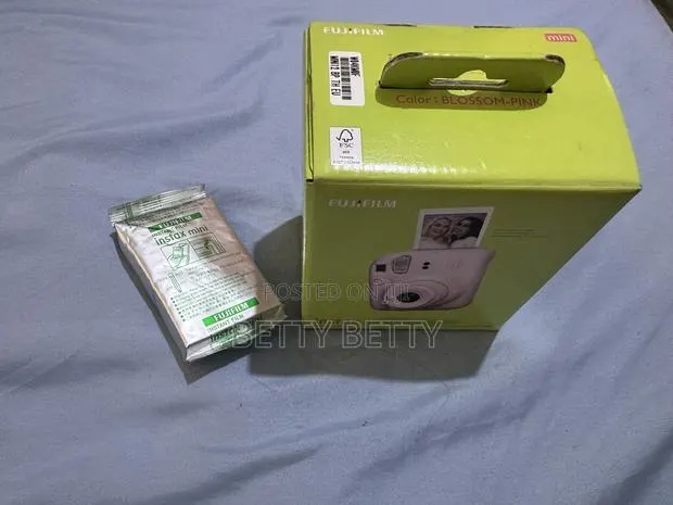 Fujifilm Instax Mini 12 · Photo 1