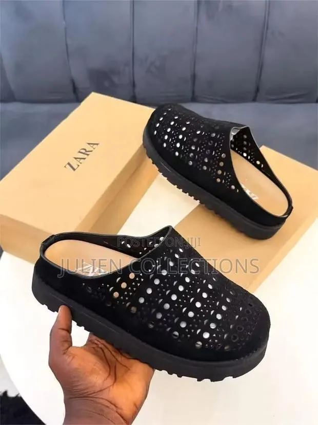 ZARA Sandals Net Black and White · Photo 1