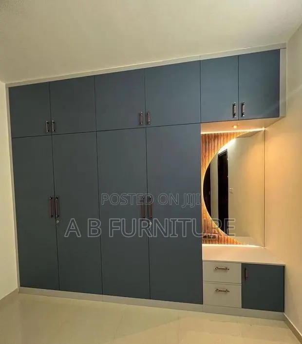 Wardrobe With Dressing Mirror · Photo 1