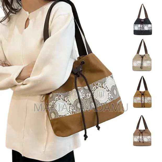 Jeans Tote Bags · Photo 1