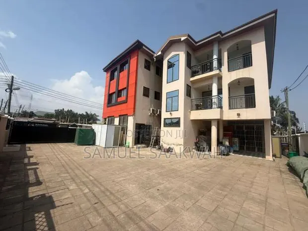 3bdrm Bedsitter in Awoshie Alang for rent · Photo 1