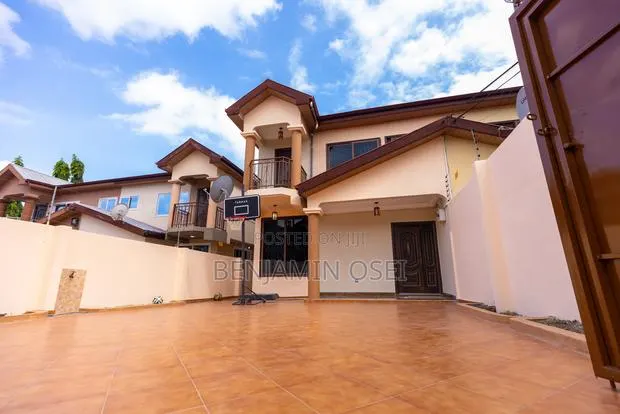 3bdrm House in Oak Villa Estate, Accra Metropolitan for sale · Photo 1