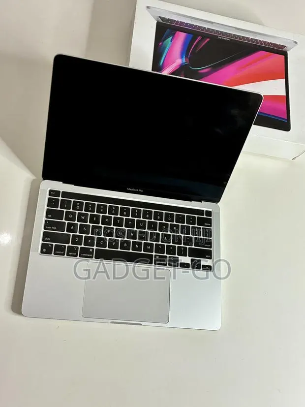 Laptop Apple MacBook Pro 2022 M2 8GB Apple M2 SSD 256GB · Photo 1