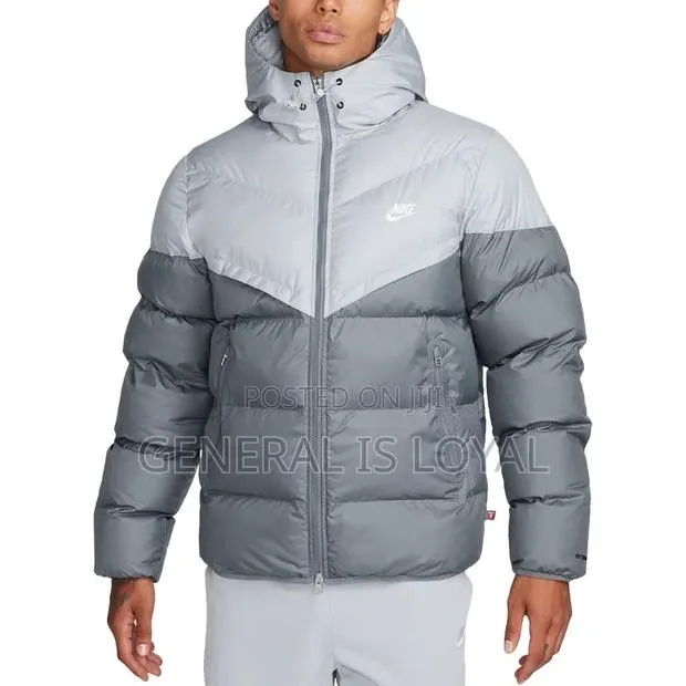 Nike Windrunner Primaloft Men's Storm-fit Hooded Puffer Winter Jacket · Photo 1