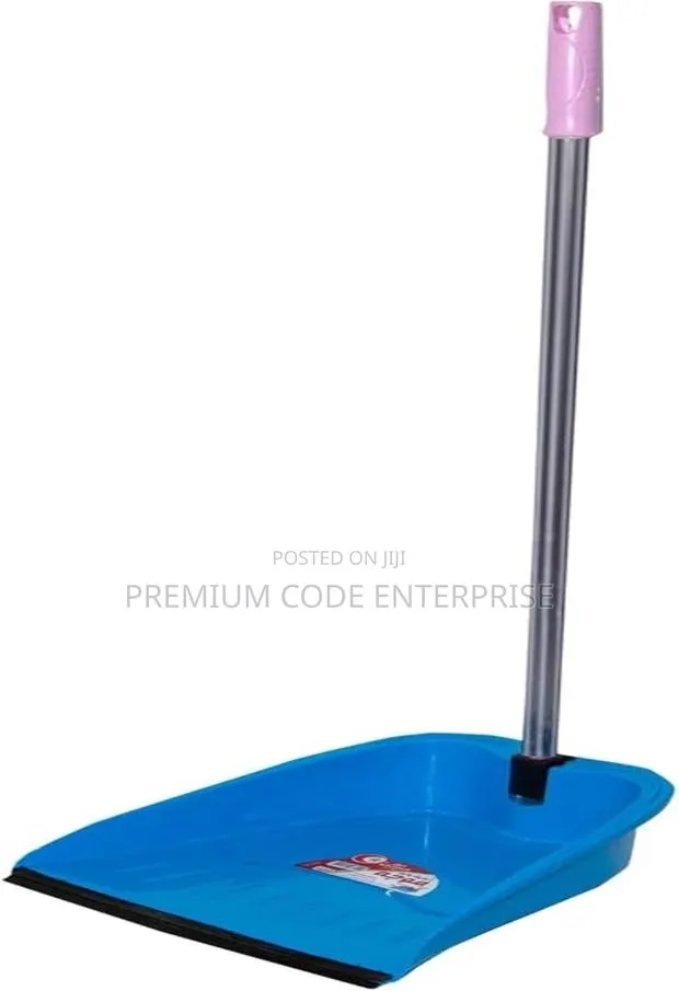 Dust Collector With Long Handle · Photo 1