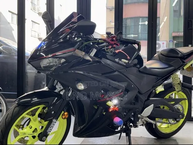 Yamaha R3 2018 Black · Photo 1